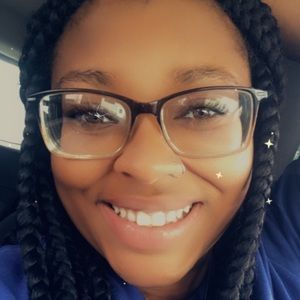 Meet your Posher, Alysha